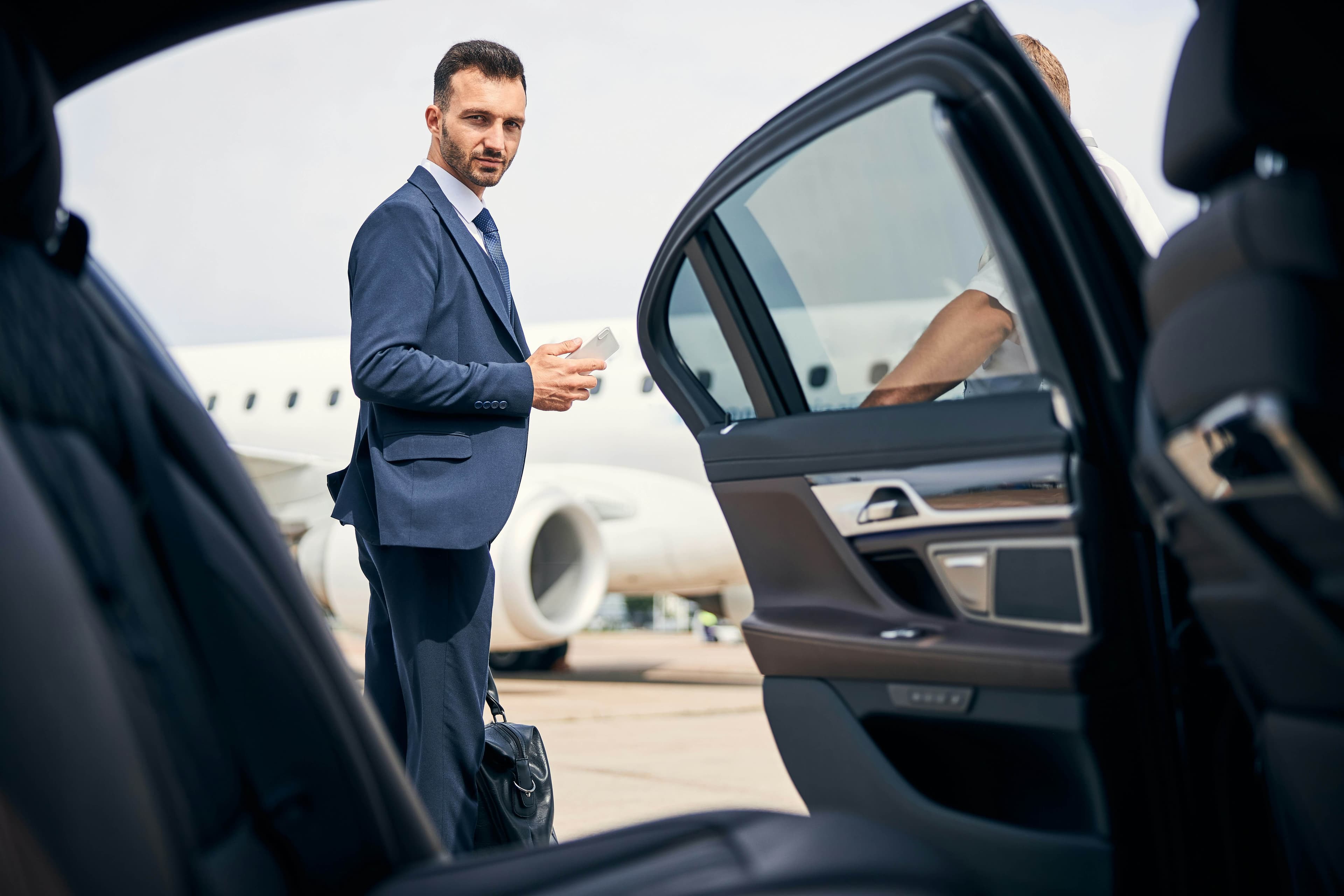 Book with Nier Transportation Book with Nier Transportation